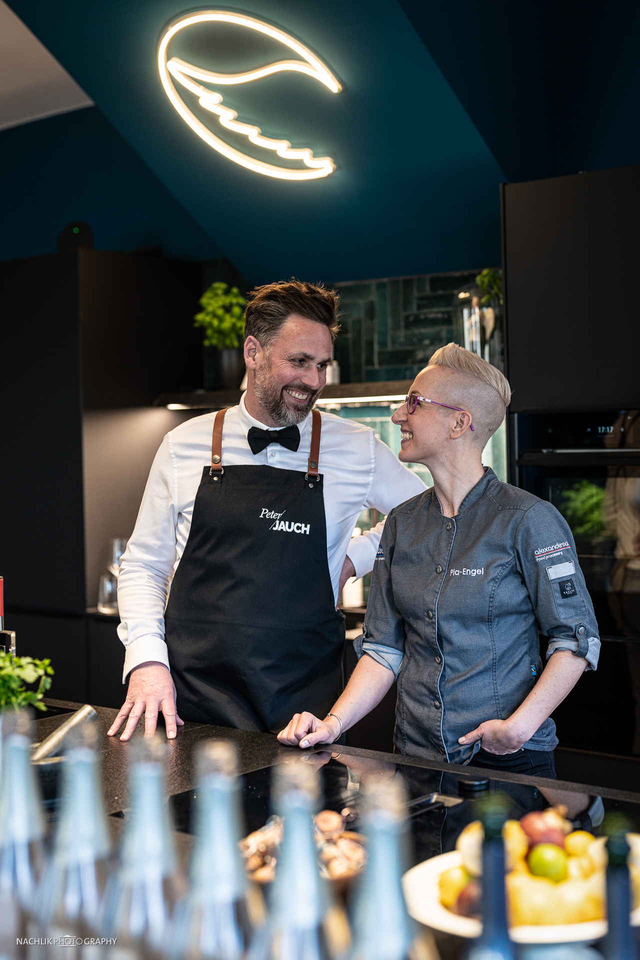 CHAMPAGNER DINNER: Peter Jauch & Pia laden ein